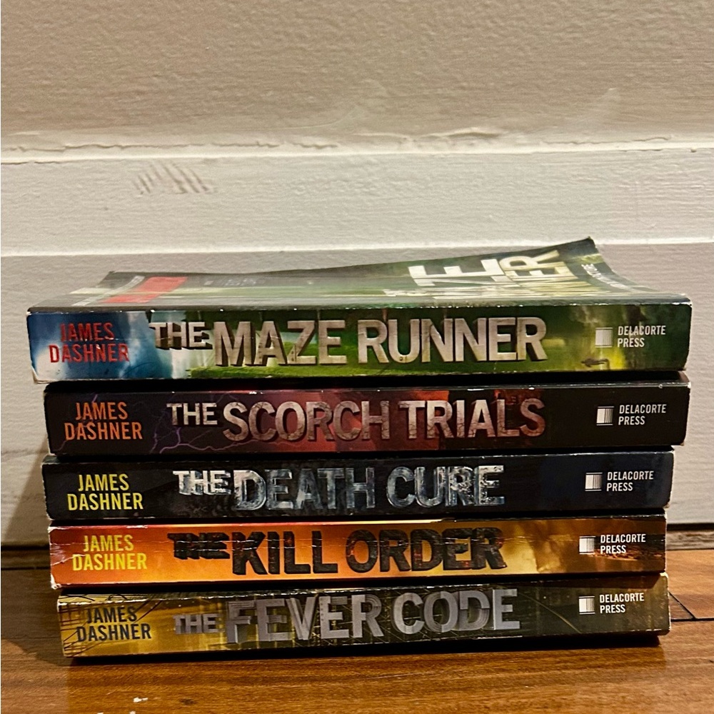 Maze Runner Series Paperback Book Set - Multicolor